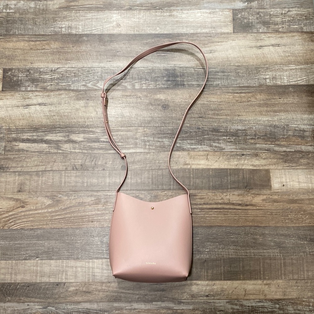 Samara โข Vegan Leather shoulder bag